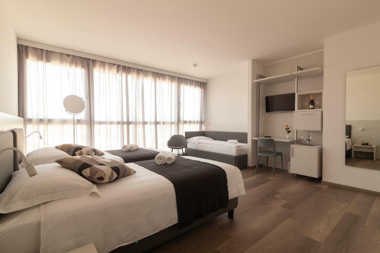 Hotel Albergo Milano Мендрісіо Екстер'єр фото
