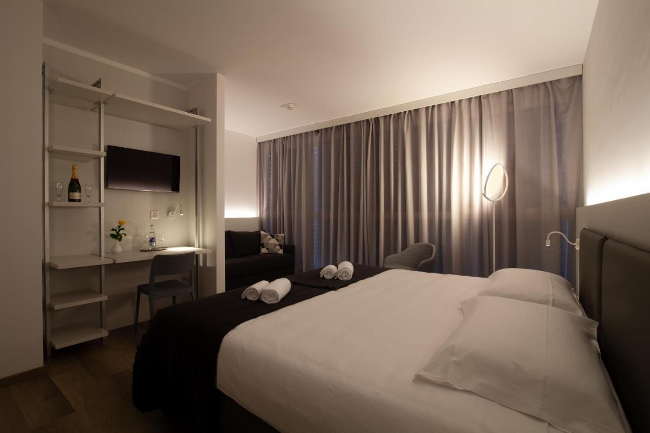 Hotel Albergo Milano Мендрісіо Екстер'єр фото