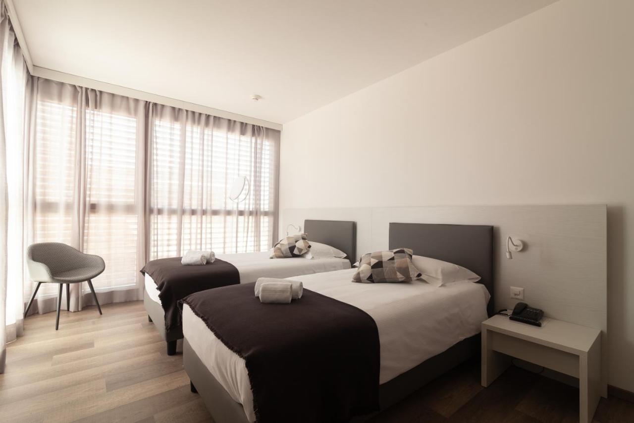 Hotel Albergo Milano Мендрісіо Екстер'єр фото