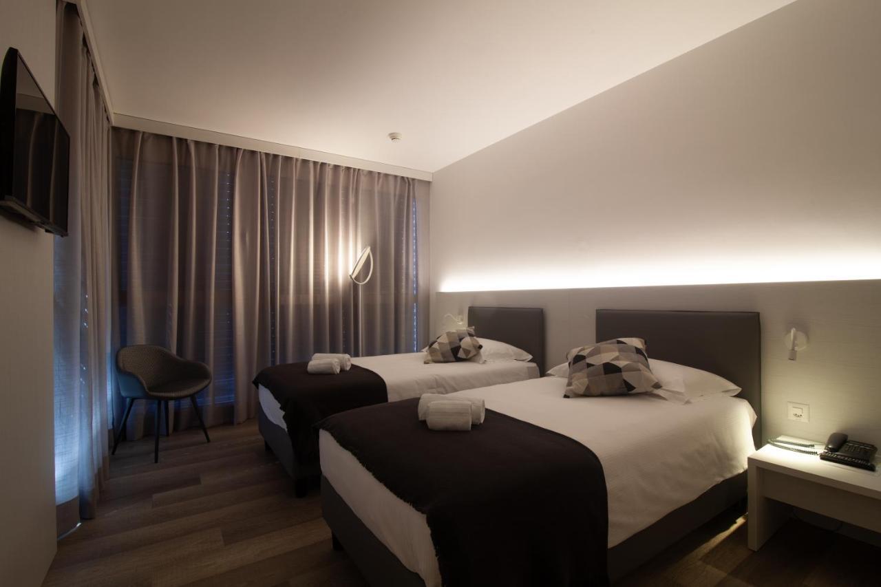 Hotel Albergo Milano Мендрісіо Екстер'єр фото